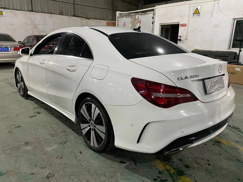 广州18年奔驰CLA7