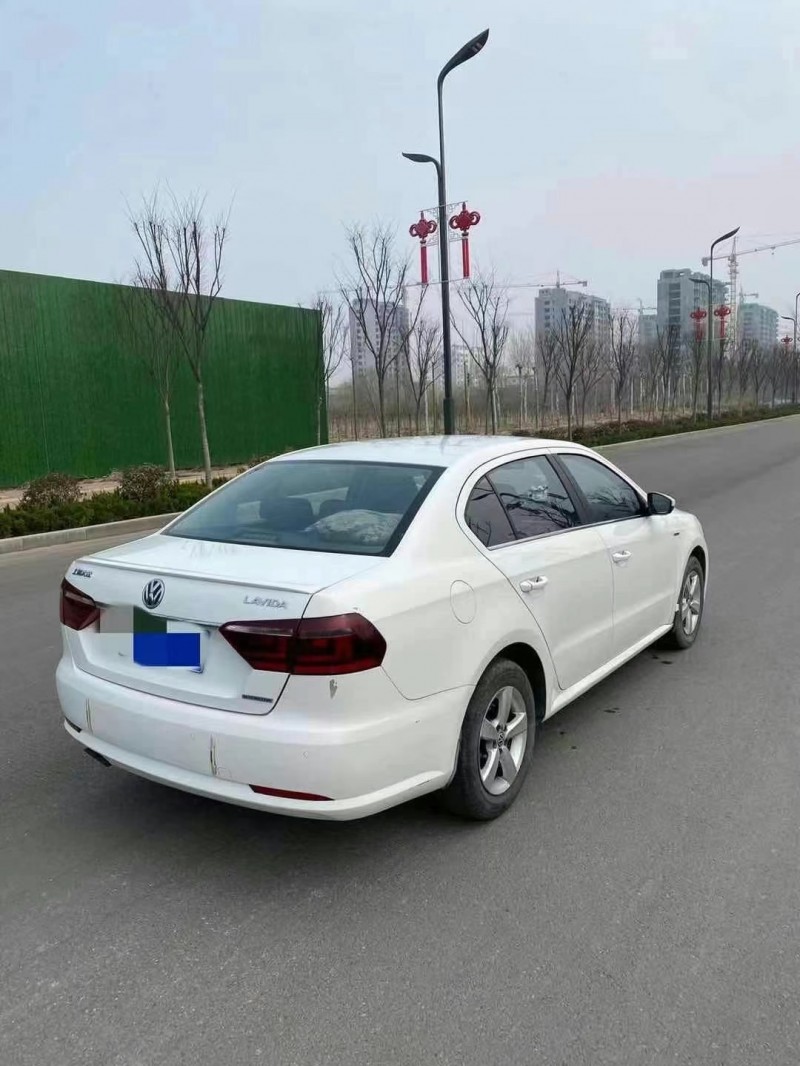 潍坊15年大众朗逸8