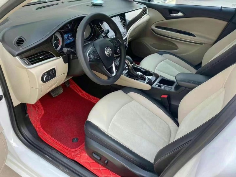 保定18年别克威朗4