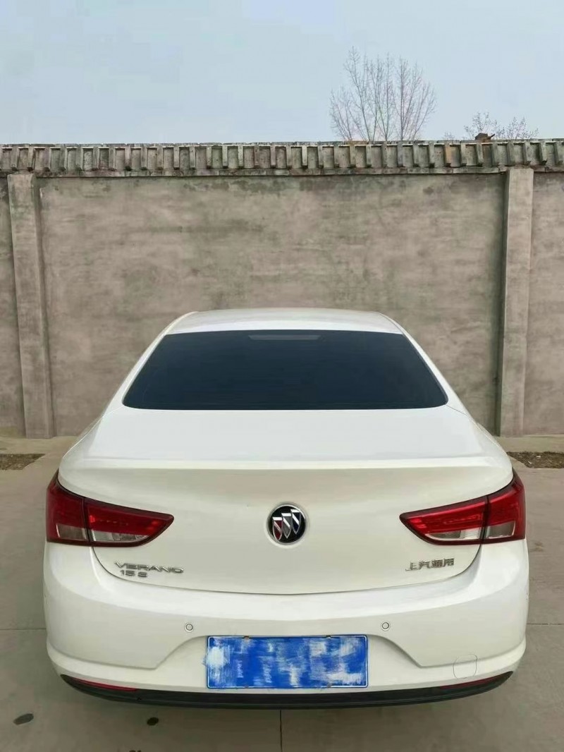 保定18年别克威朗1