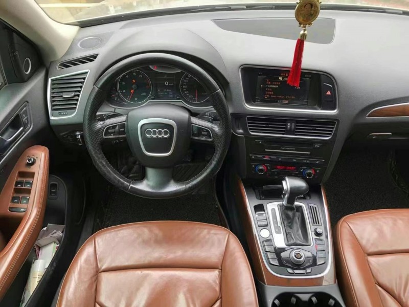 武汉10年奥迪Q54