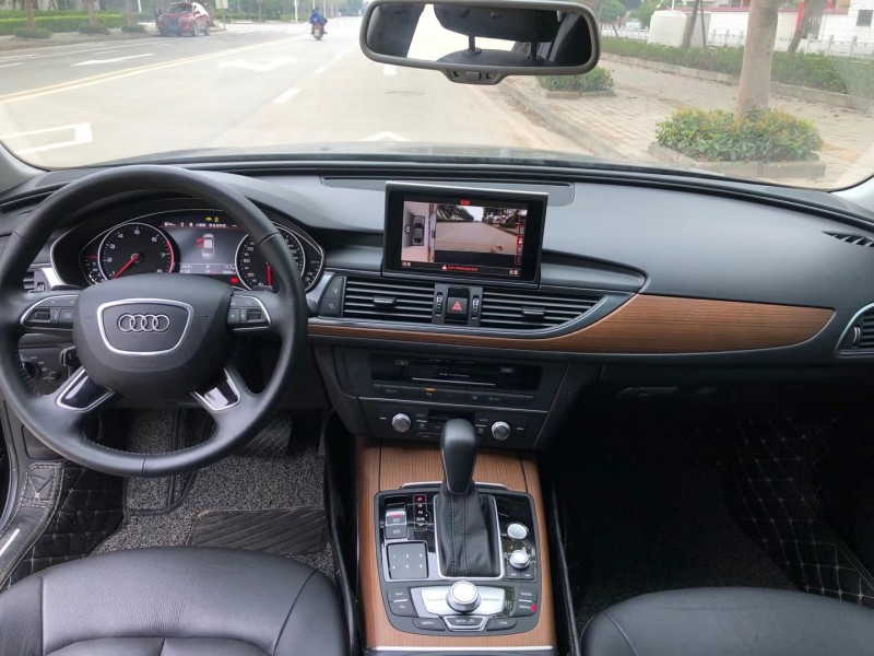 成都19年奥迪A6L6