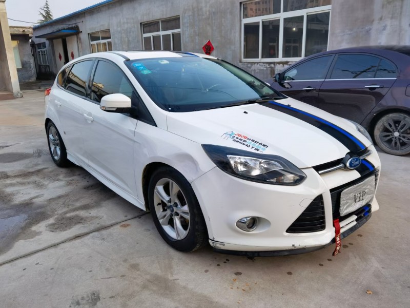 济宁15年福特福克斯2