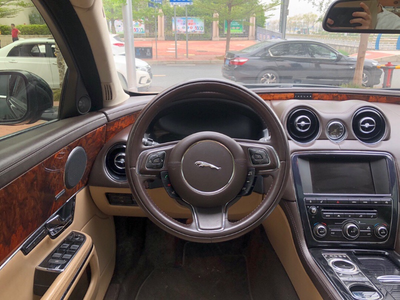 广州14年捷豹XJ1