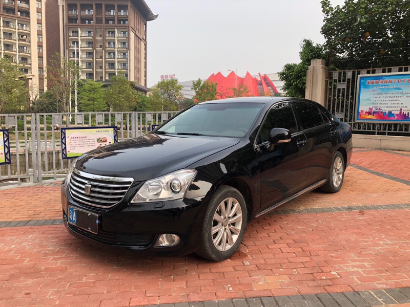 广州12年丰田皇冠6