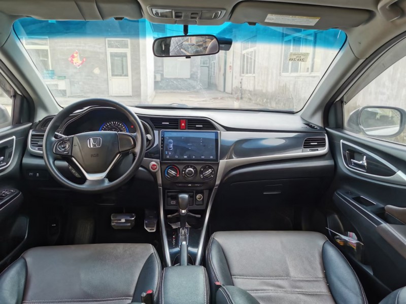 济宁13年本田凌派4