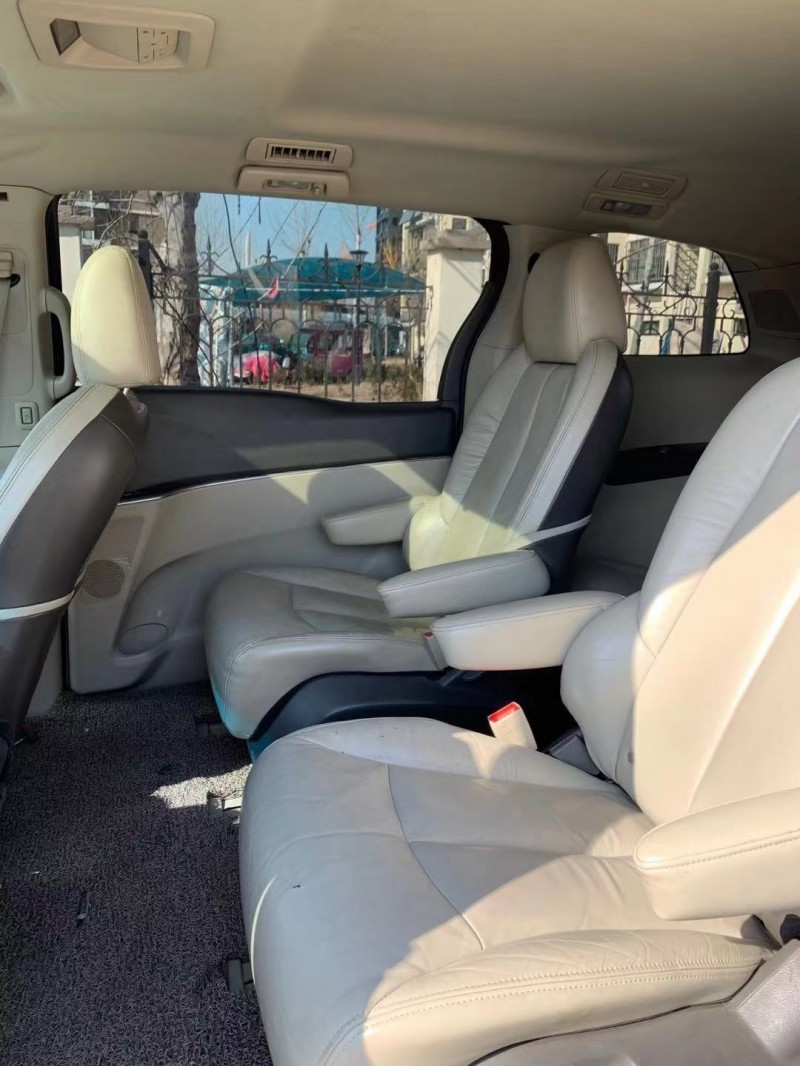 济宁13年别克GL85