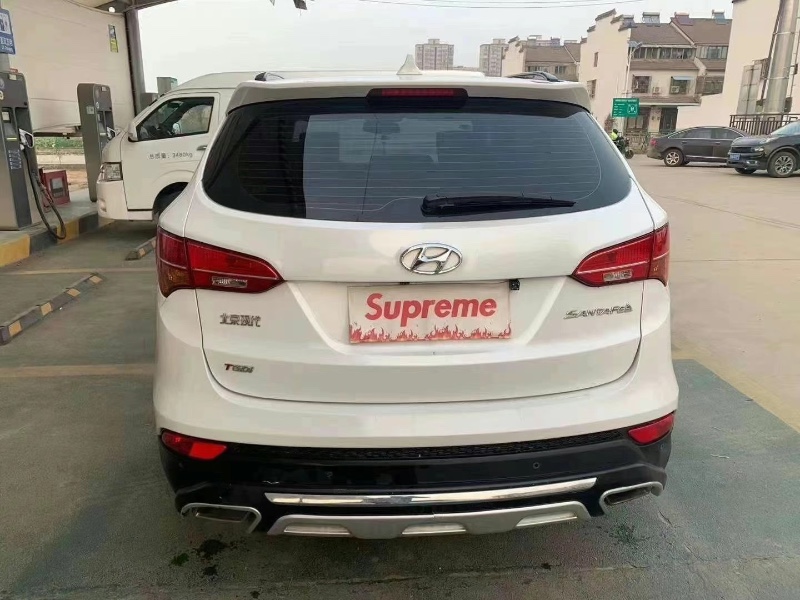 邢台15年现代全新胜达5