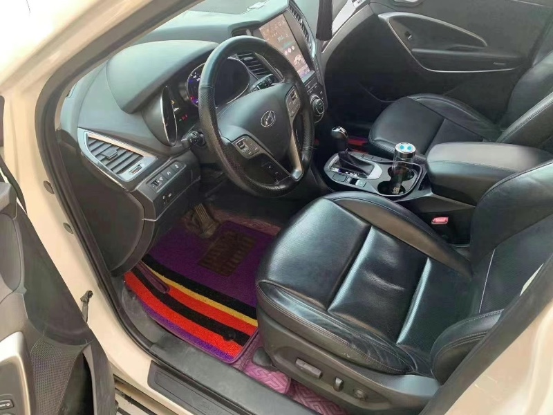 邢台15年现代全新胜达9