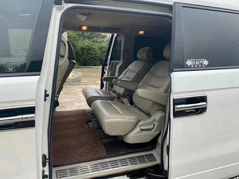 东莞12年本田艾力绅3