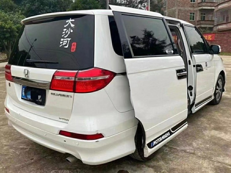 东莞12年本田艾力绅1