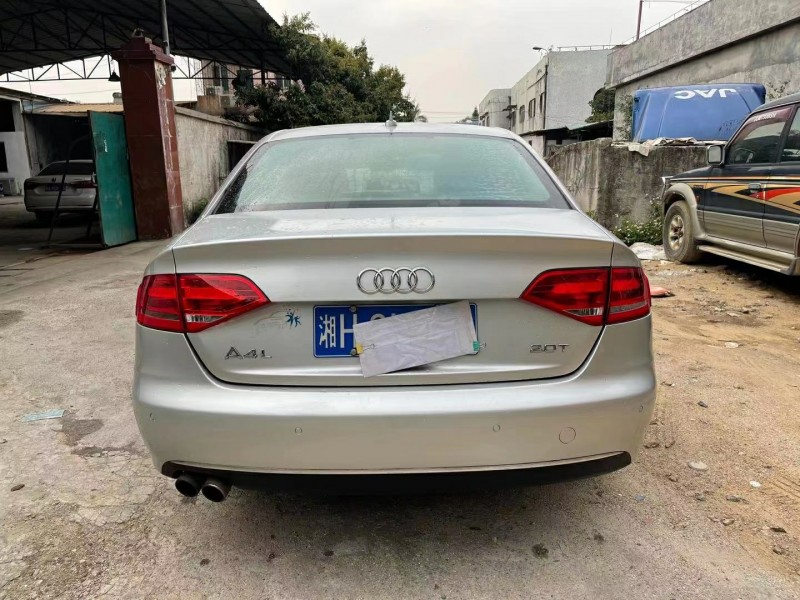 东莞09年奥迪A4L8