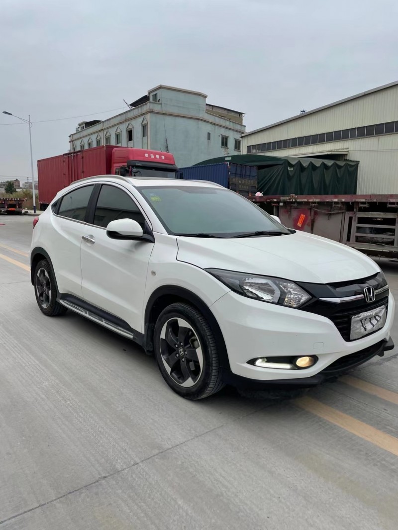 东莞16年本田缤智2