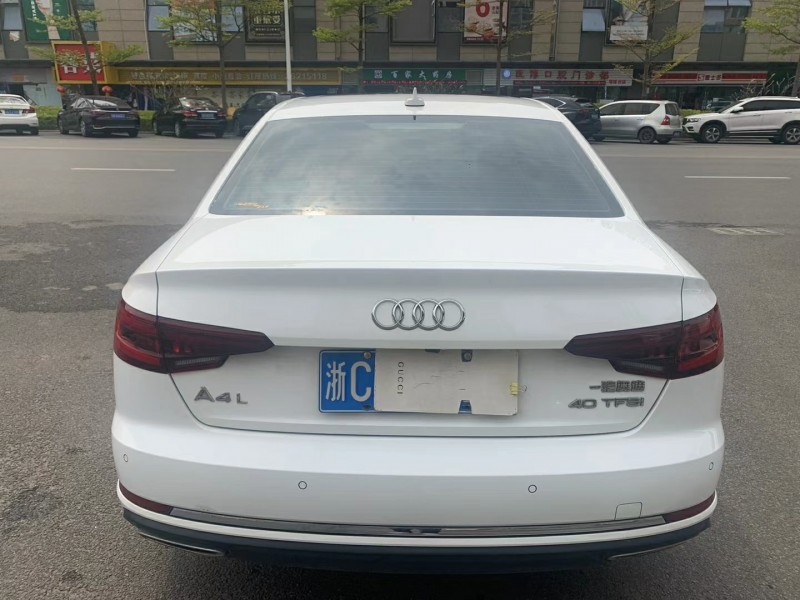 广州19年奥迪A4L9