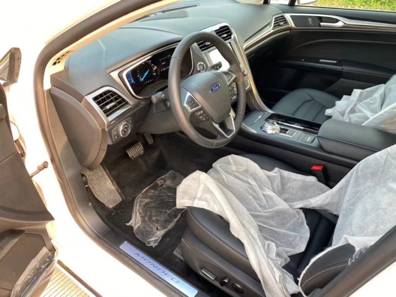 盐城20年福特蒙迪欧8