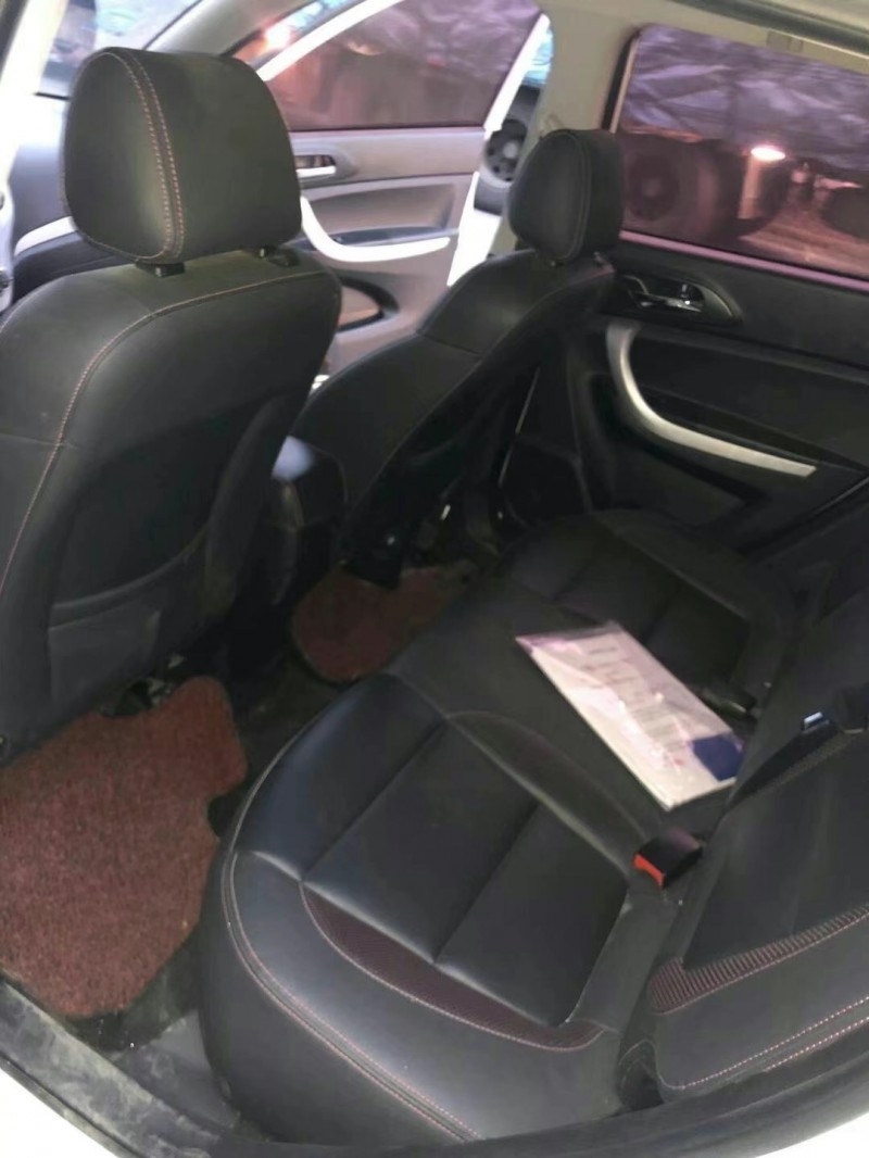 上饒17年長安汽車CS354