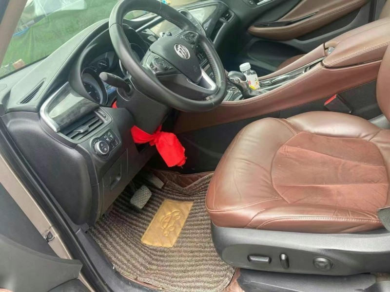 武汉16年别克昂科威2