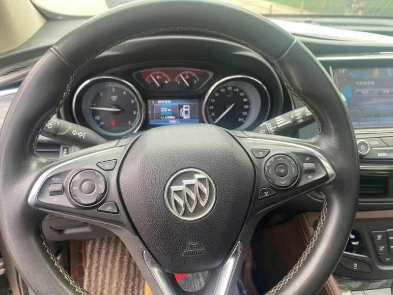 武汉16年别克昂科威4