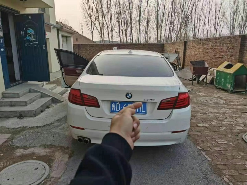 保定12年宝马5系6