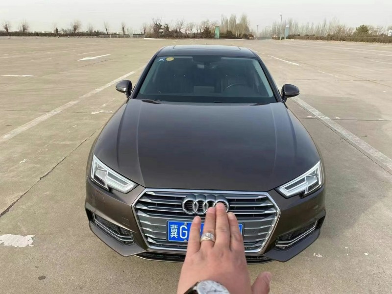 济宁18年奥迪A4L1