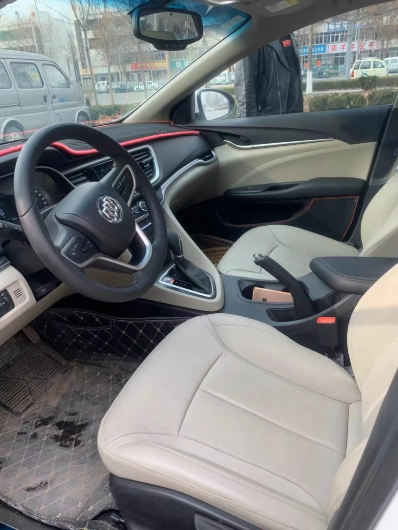 潍坊19年别克英朗6