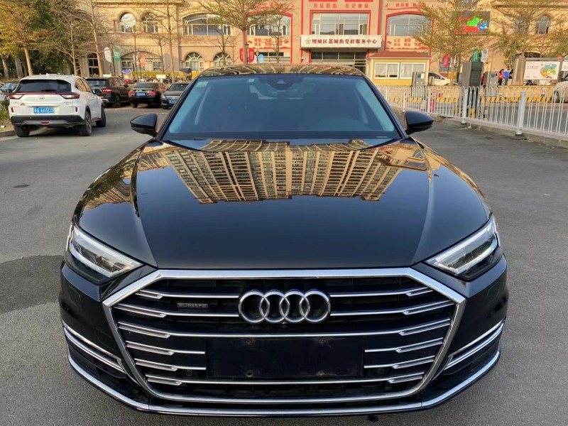 广州18年奥迪A8L8