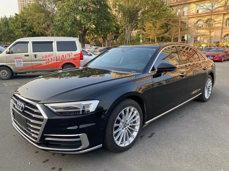 广州18年奥迪A8L6