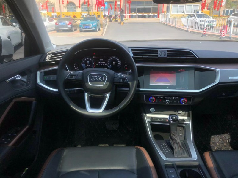 广州19年奥迪Q37