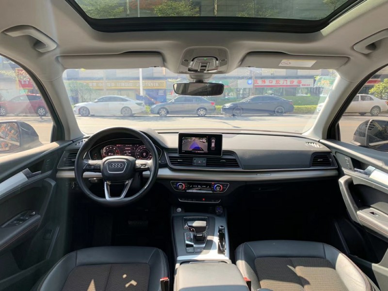 广州19年奥迪Q56