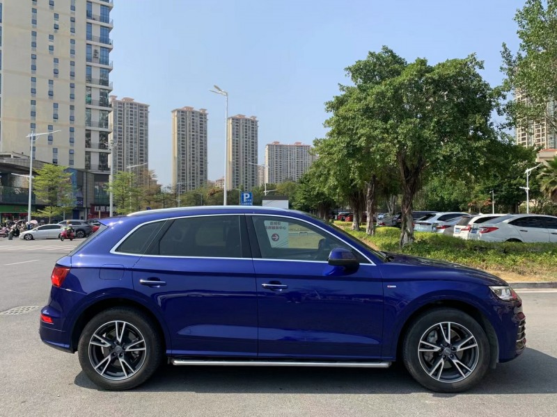 广州19年奥迪Q56
