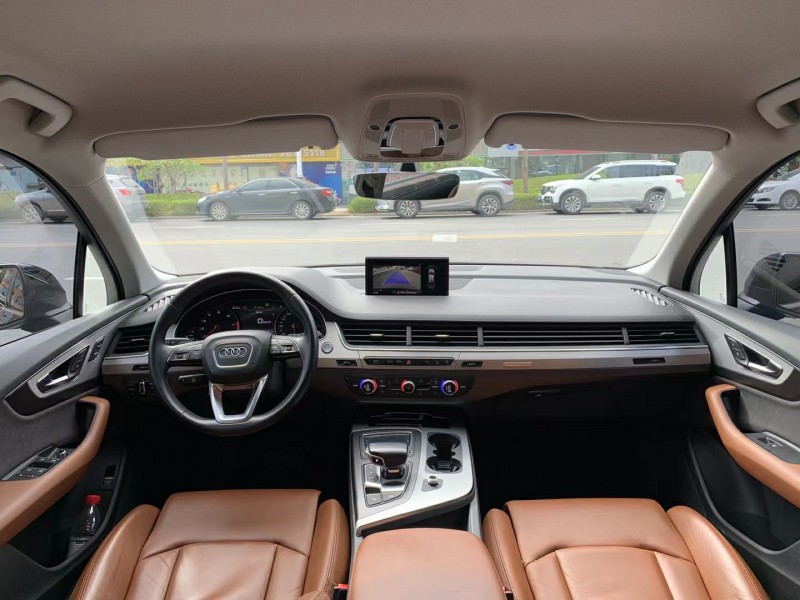 广州17年奥迪Q77