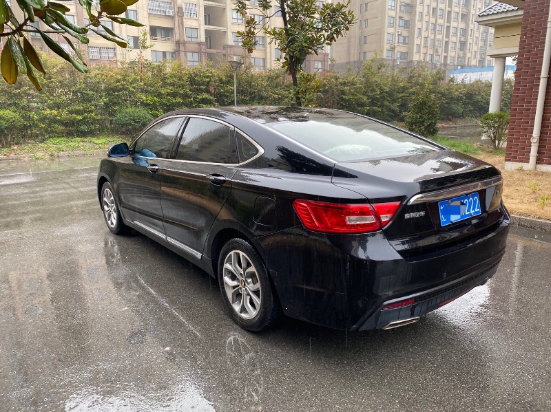 泰州16年吉利博瑞5