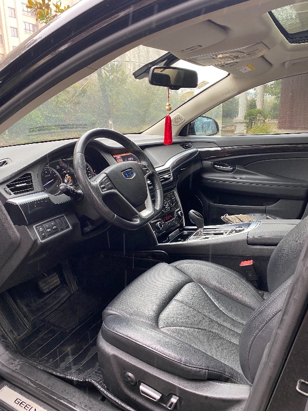 泰州16年吉利博瑞3