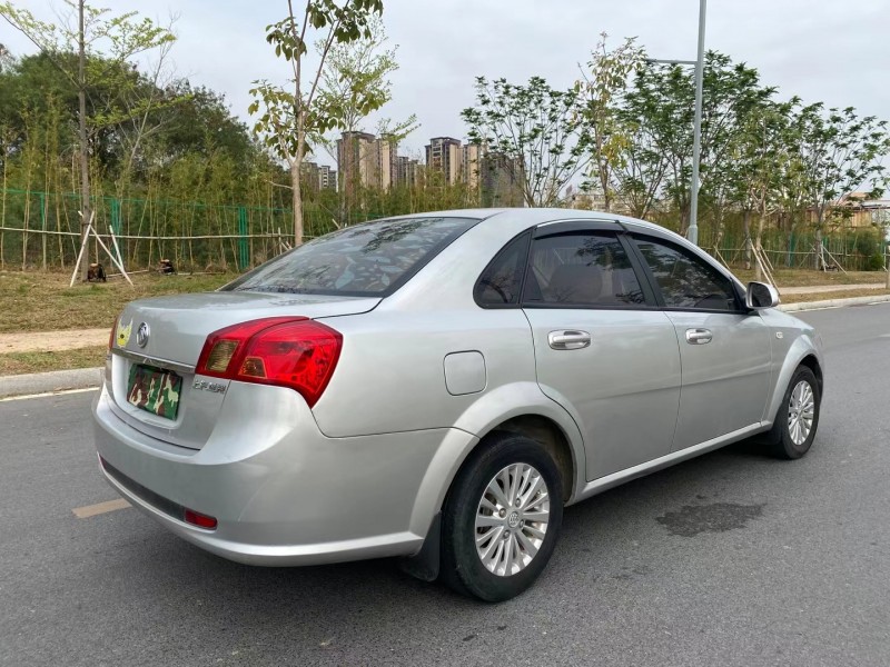 东莞16年别克凯越5