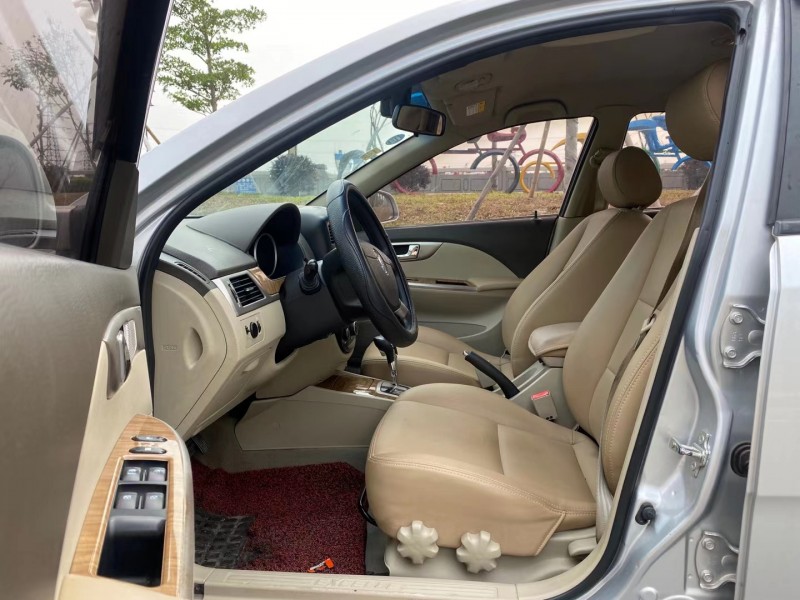 东莞16年别克凯越8