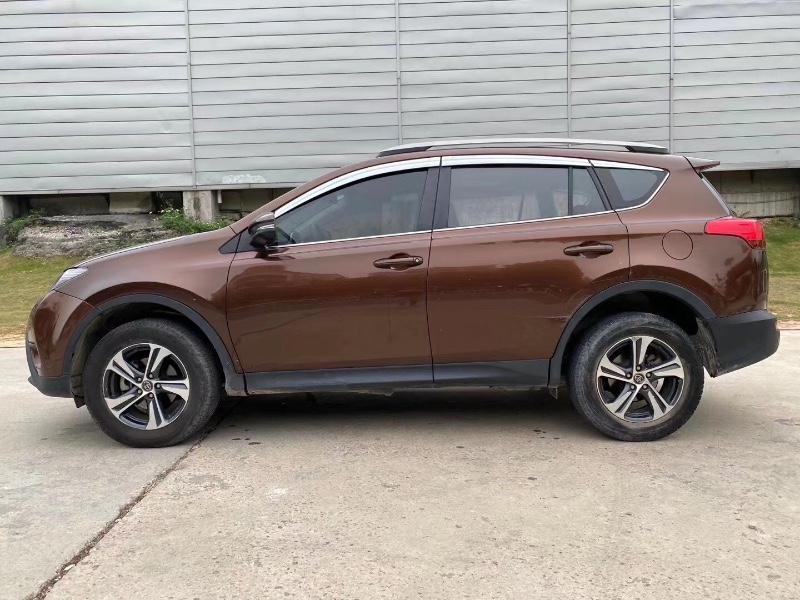 广州17年丰田RAV4荣放4