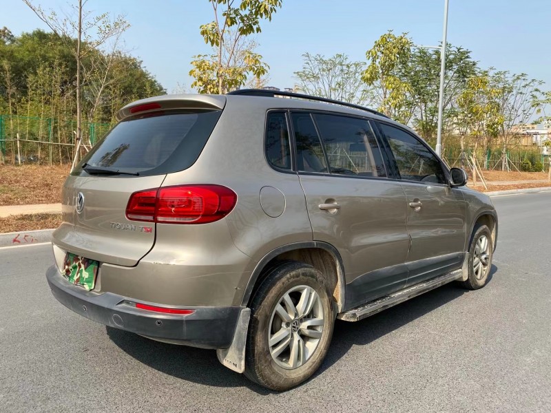 东莞15年大众途观5