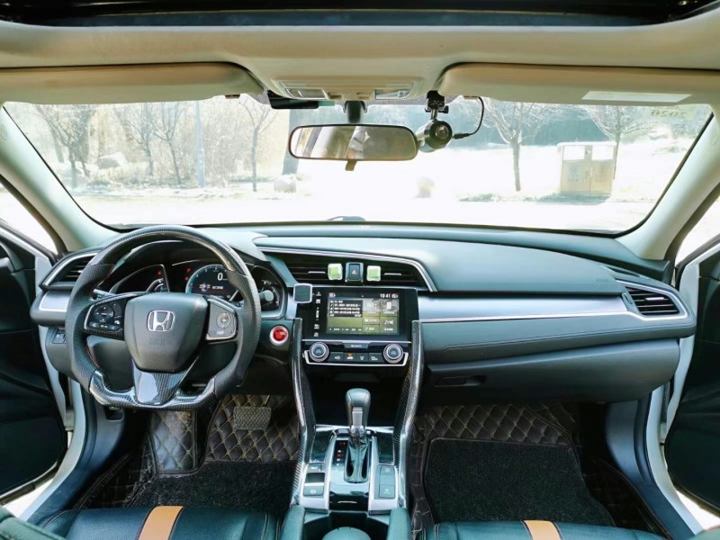 潍坊16年本田思域4