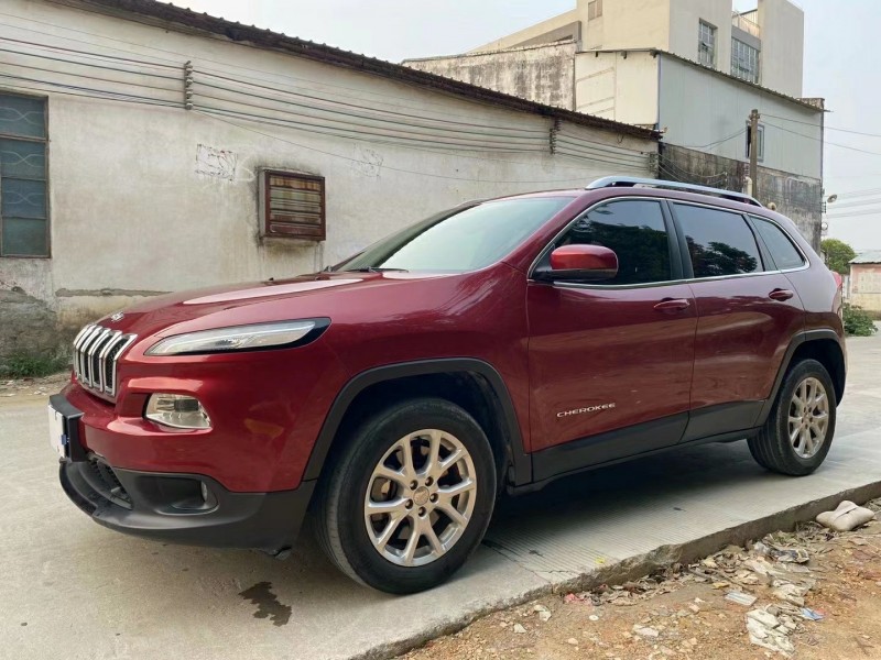 江門18年Jeep自由光7