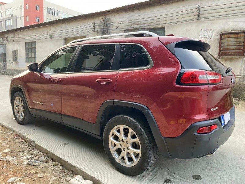 江門18年Jeep自由光2