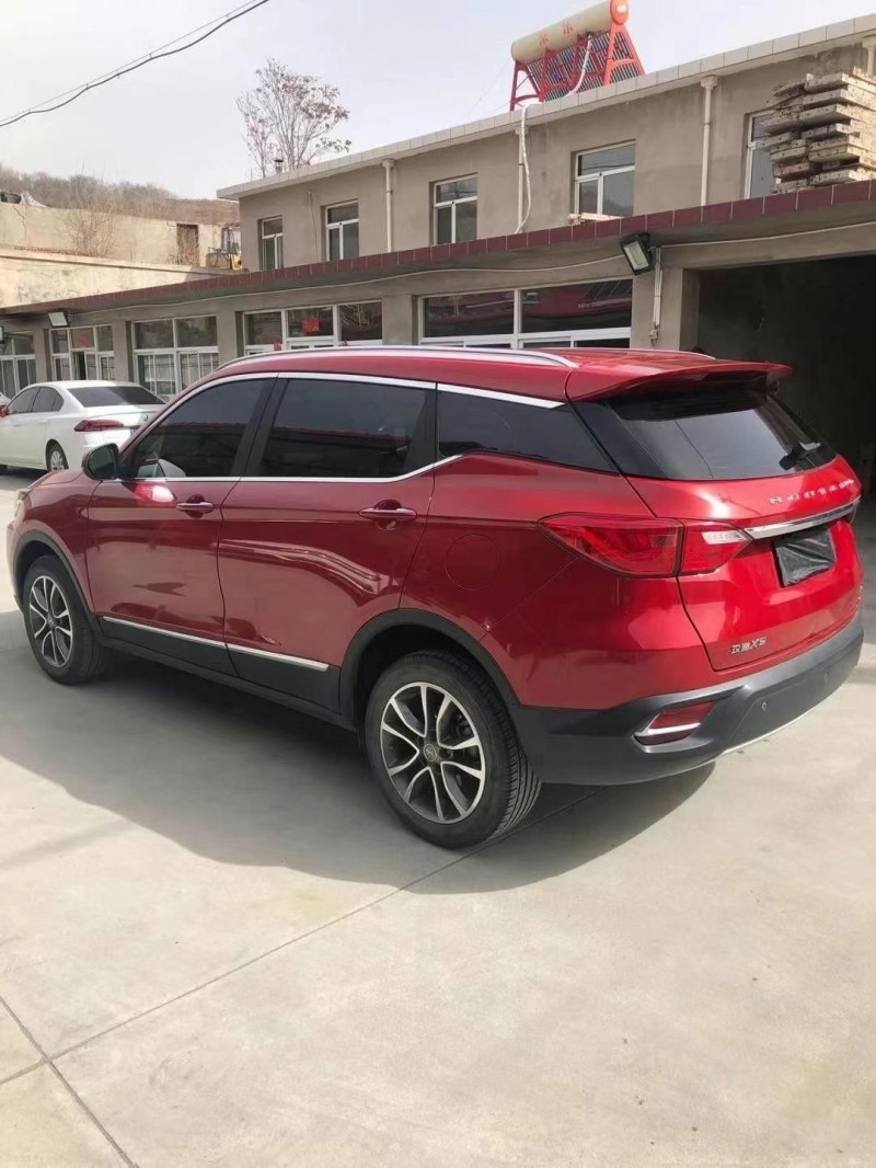 唐山18年漢騰汽車X54