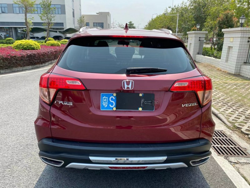 中山17年本田缤智5