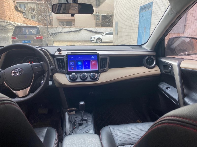 青岛15年丰田RAV4荣放4