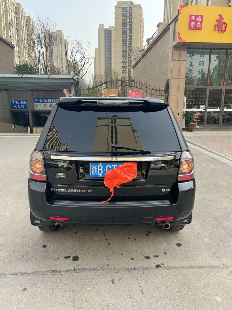 青岛13年路虎神行者8