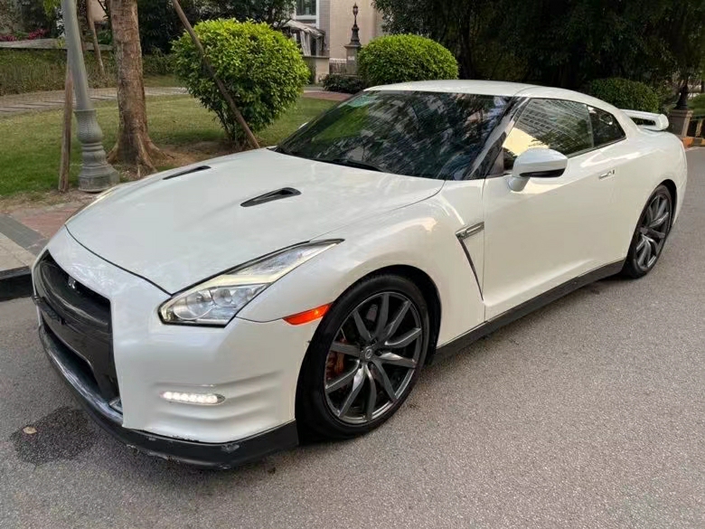 珠海15年日產GT-R8