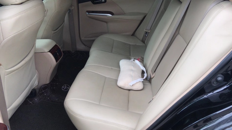 中山12年丰田凯美瑞2