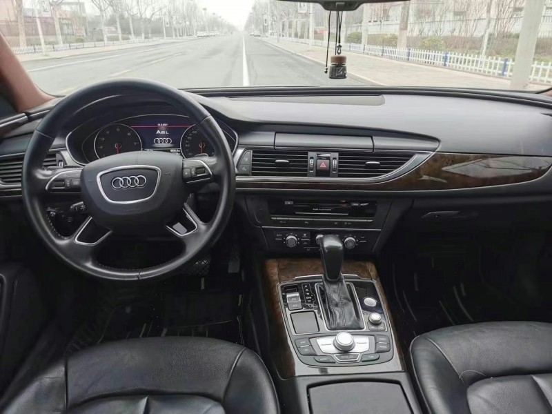 保定17年奥迪A6L4