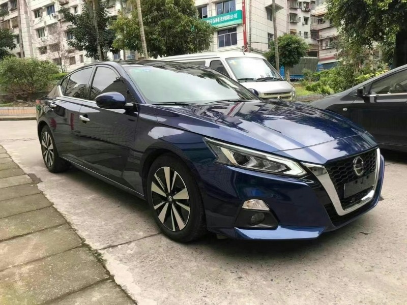 重慶19年日產天籟2