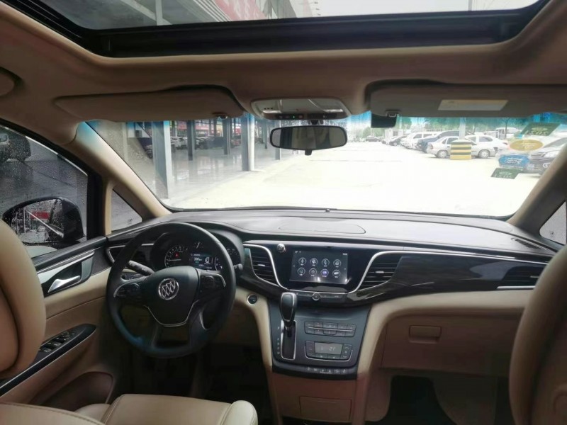 郑州17年别克GL84