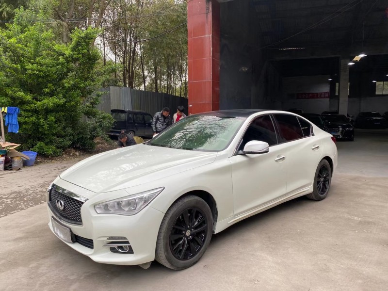 成都16年英菲尼迪Q50L2